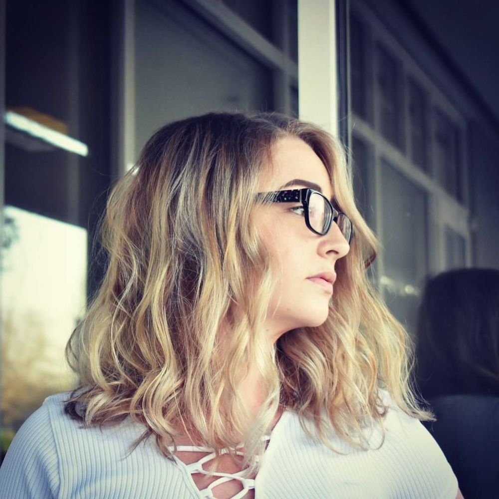 Meet your Posher, Danielle